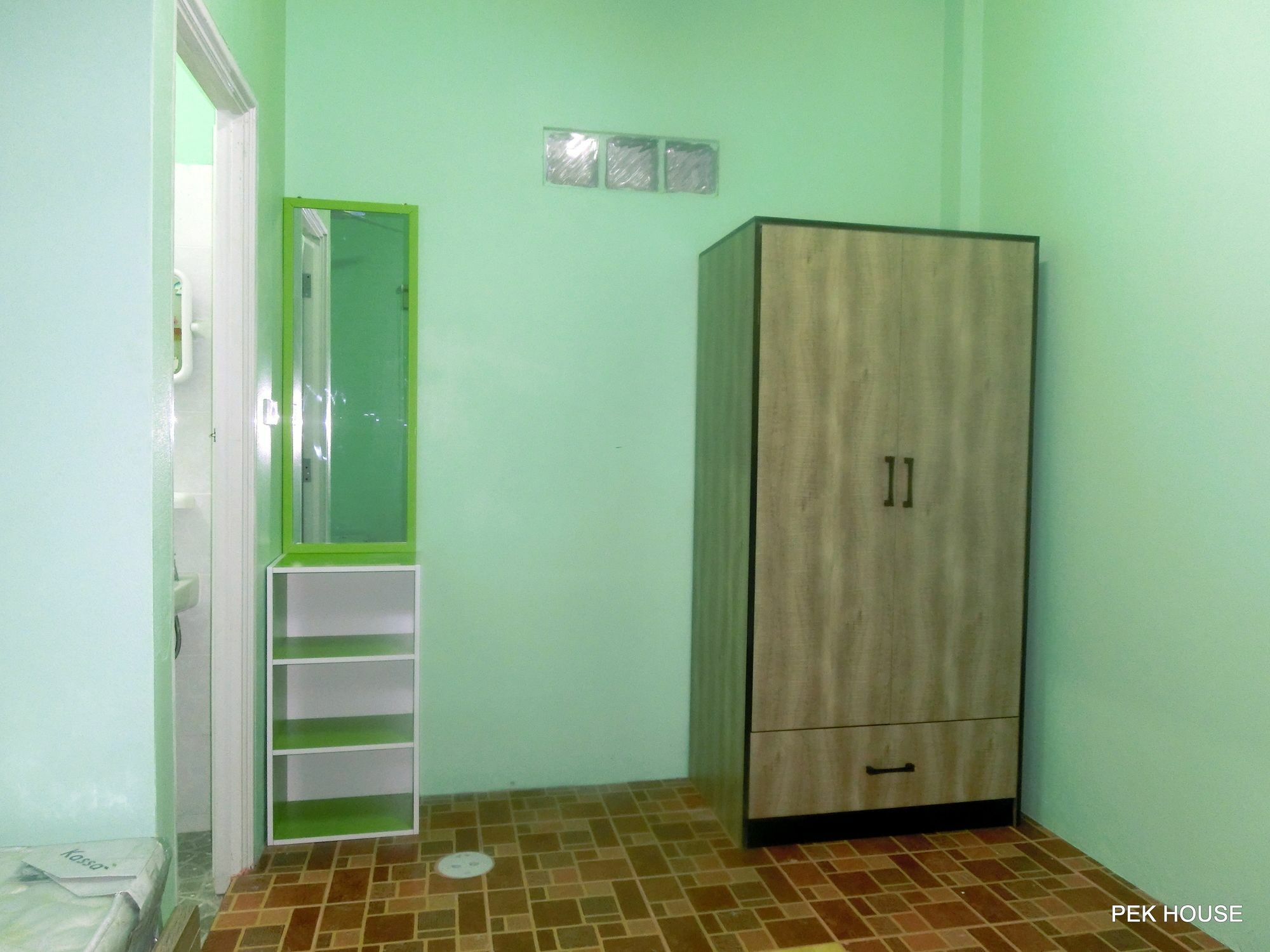 Pek House Apartment Phuket Bagian luar foto