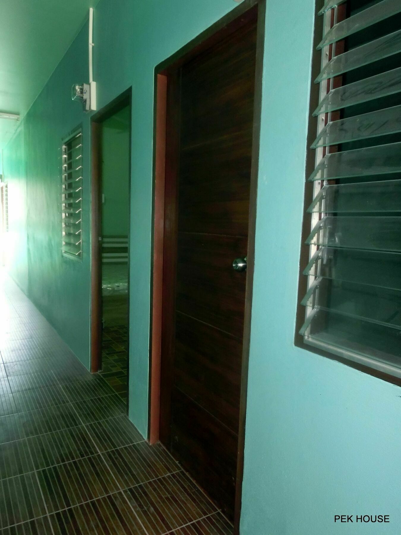 Pek House Apartment Phuket Bagian luar foto