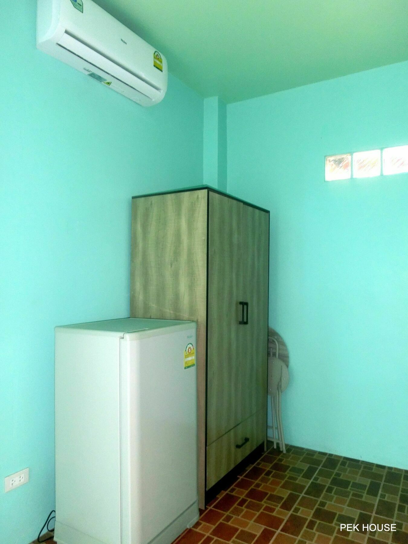 Pek House Apartment Phuket Bagian luar foto